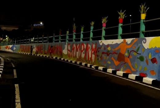 Seniman Perang Melawan Sampah Lewat Karya Mural - GenPI.co