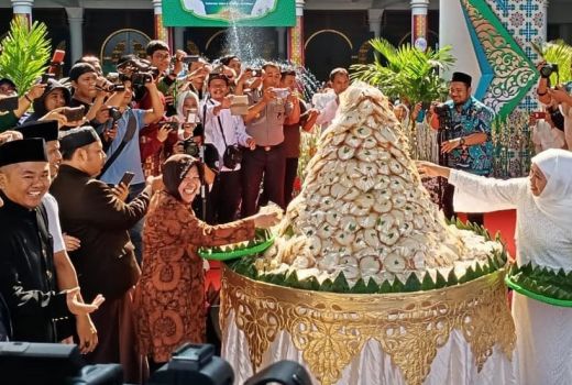 Sambut Ramadhan, Surabaya Pecahkan Rekor MURI Lewat 21 Ribu Apem - GenPI.co