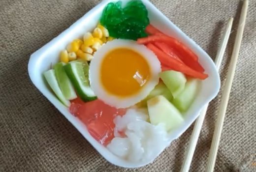 K-Popers Sejati Cari Takjil Buat Buka? Nih Es Buah ala Korea - GenPI.co
