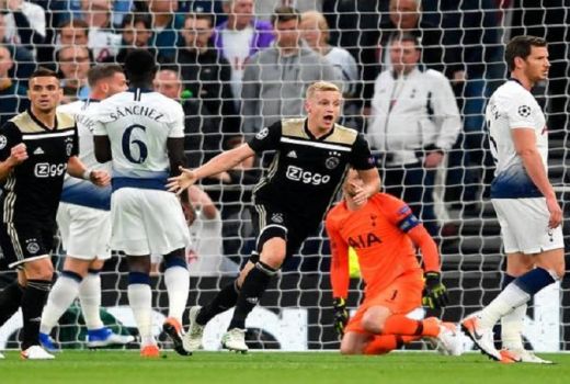 Prediksi Ajax vs Tottenham Dini Hari Nanti - GenPI.co