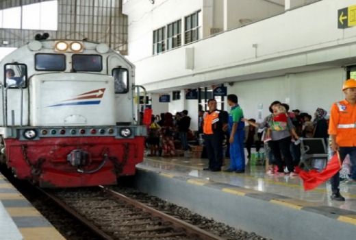 Catat Ya, KAI Tak Jual Tiket Kereta Tambahan untuk Mudik Lebaran - GenPI.co