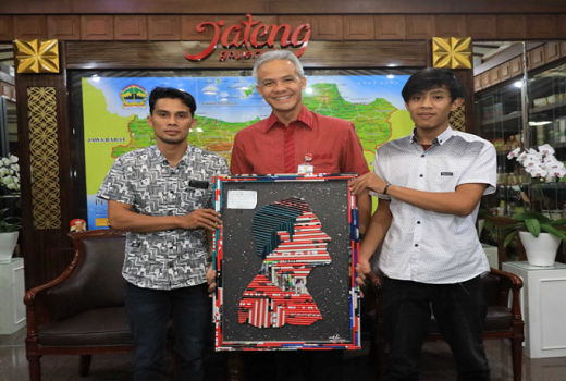Ada Wajah Gubernur Ganjar Pranowo di Sayembara Daur Ulang APK - GenPI.co