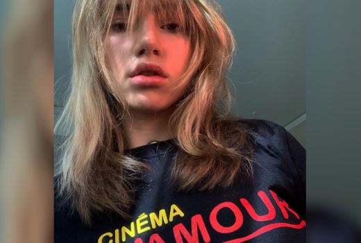 Cantiknya Suki Waterhouse Pacar Robert Pattinson, Bikin Hati Adem - GenPI.co