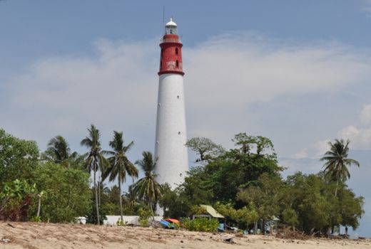 Nikmati Senja di Pantai Tanjung Kalian Sambil Berbuka Puasa - GenPI.co