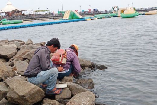 Ngabuburit, Mancing di Ancol Yuk! - GenPI.co