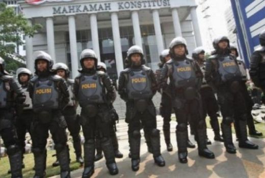 Jelang Gugatan Prabowo-Sandi, Jalan Depan Gedung MK Ditutup - GenPI.co