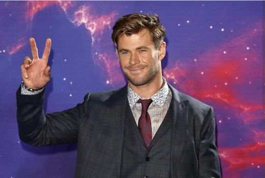 Chris Hemsworth Ucap Kata Mantul, Fans Indonesia Heboh - GenPI.co
