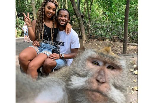 Lucu, Pemain Chelsea diajak Selfie oleh Monyet di Bali - GenPI.co