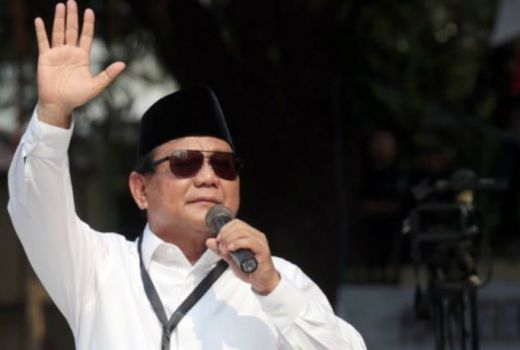 Menelepon Luhut, Prabowo di Dubai Kurang Sehat - GenPI.co