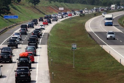 One Way Mulai Diberlakukan di Tol Trans Jawa, Simak Faktanya! - GenPI.co