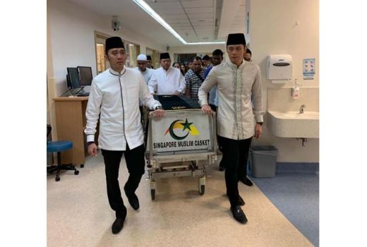 Bu Ani Wafat, Agus Harimurti Yudhoyono Beri Pernyataan Keluarga - GenPI.co