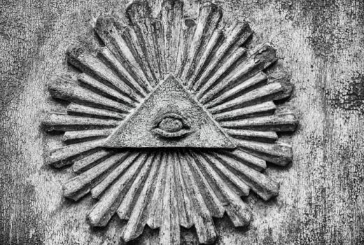 Selain Masjid Al Safar, 3 Artis Indo Ini Diduga Ikut Illuminati - GenPI.co