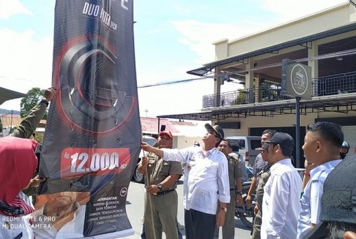 Lindungi Anak, Banggai Copot Iklan Rokok - GenPI.co