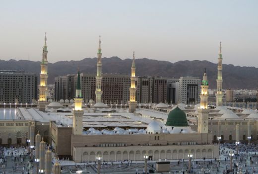 5 Masjid ini Mampu Menampung Puluhan Hingga Ratusan Ribu Jamaah - GenPI.co
