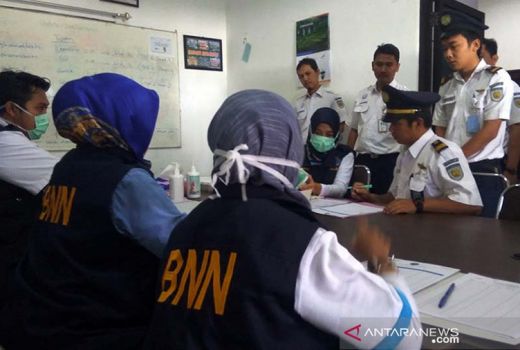 Puluhan Kru Kereta Api di Purwokerto Mendadak Dites Urine - GenPI.co