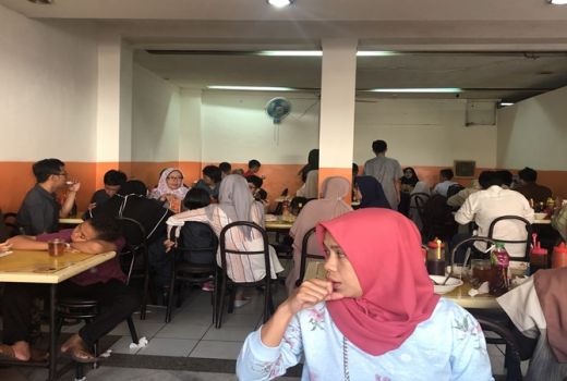 Buka saat Lebaran, Cobain Yuk Mie Bakso Sumber Rasa Tasikmalaya - GenPI.co