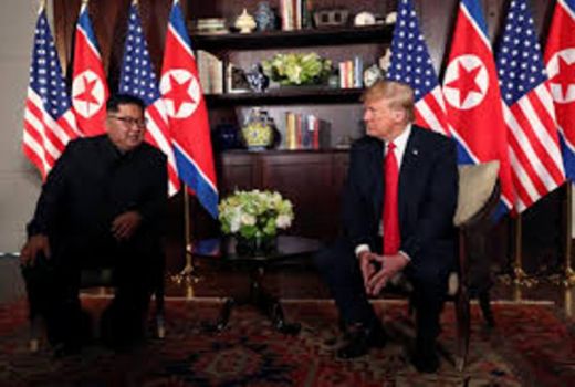 Trump Terima Surat ‘Manis’ dari Kim Jong Un, Bahas Kesepakatan? - GenPI.co