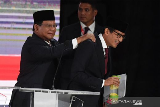 Minta Jokowi Didiskualifikasi, Ini Petitum Prabowo-Sandi ke MK - GenPI.co