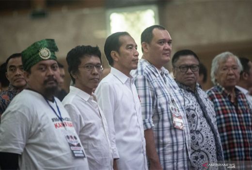 Jokowi Hadiri Halal Bihalal dengan Aktivis 98 - GenPI.co