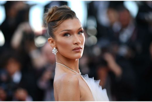 Bella Hadid Minta Maaf Setelah Dianggap Menghina Arab Saudi - GenPI.co