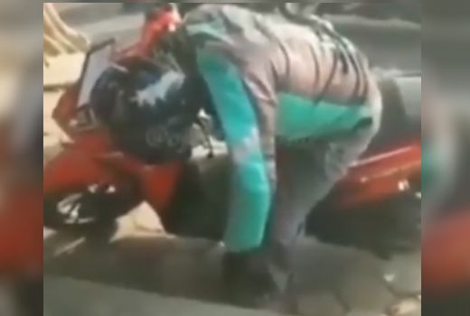 Drivel Ojol Tewas di Atas Motor di Magelang - GenPI.co