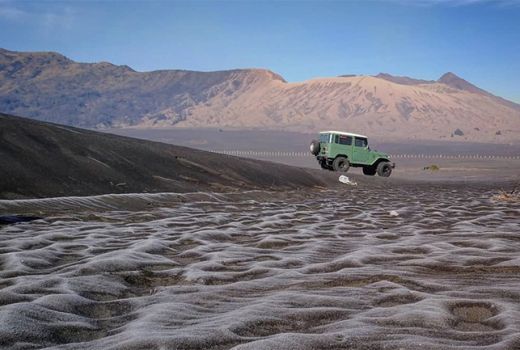Musim Kemarau, Embun Salju Muncul di Gunung Bromo - GenPI.co