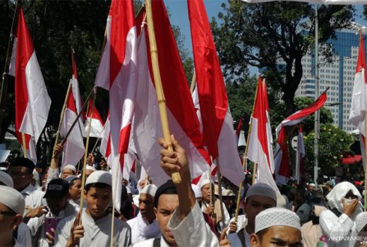 Jelang Sidang Putusan MK, Massa Bergerak Sambil Lantunkan Salawat - GenPI.co
