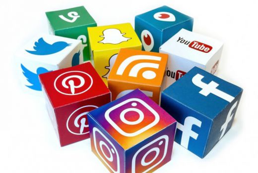 Malam Ini WhatsApp, Facebook dan Instagram Down, Netizen Mengeluh - GenPI.co