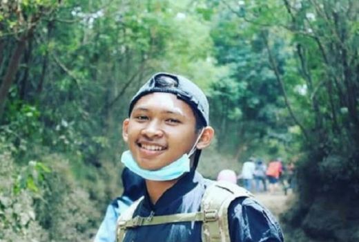 Jenazah Thoriq Rizky Dimakamkan di Sidoarjo - GenPI.co