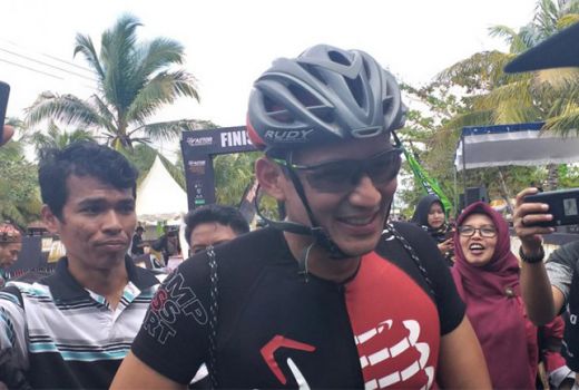 Sandiaga Uno jadi Peserta Belitung Triathlon 2019 - GenPI.co