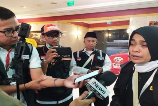 Sumiyatun, Jemaah Haji Embarkarsi Solo Meninggal di Pesawat - GenPI.co