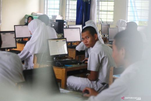 Sistem Zonasi Tak Beri Keadilan untuk Siswa Rajin dan NEM Tinggi - GenPI.co