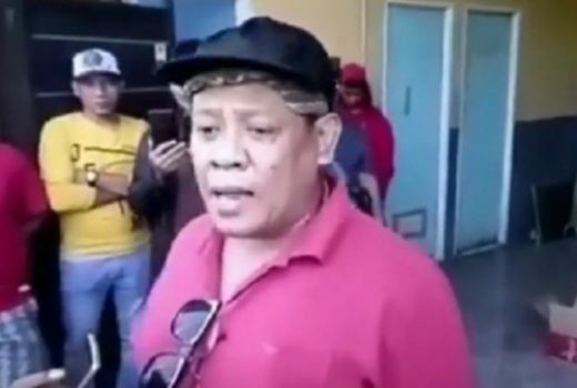 Takut Neraka Sepi, Pria Ini Mau Usaha Karaoke 'Plus' Tak Ditutup - GenPI.co