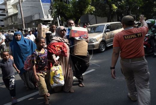 Ratusan Pencari Suaka Dipindah ke Lokasi Penampungan Sementara - GenPI.co