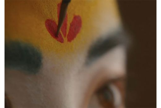 Trailer Film Mulan: Ada Logo Serupa Huawei di Kening Mulan - GenPI.co