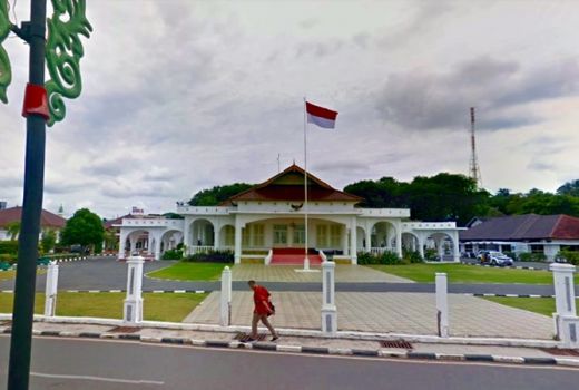 KPK Sita 13 Tas dan Kardus Isi Uang di Rumah Dinas Gubernur Kepri - GenPI.co