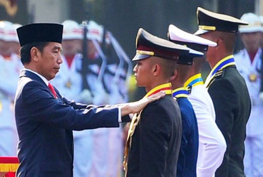 Jokowi Minta Perwira Remaja TNI dan Polri Melek Teknologi - GenPI.co