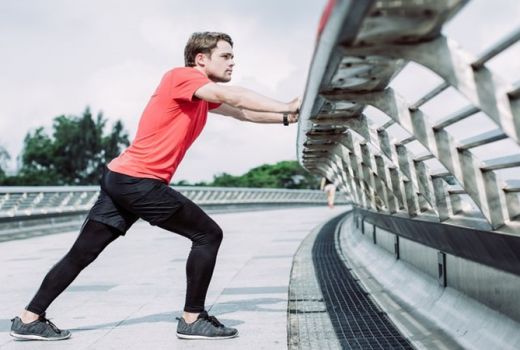 Pentingnya Celana Legging Untuk Pria saat Olahraga - GenPI.co