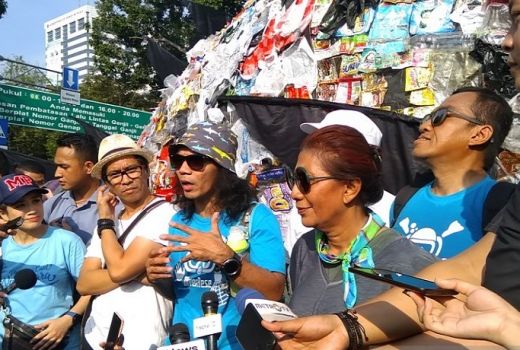 Kaka Slank: Jakarta Harus Tolak Sampah Plastik - GenPI.co