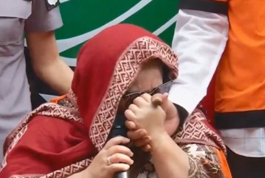 Curhat Nunung Sambil Menangis: Maafin Saya ya, Yah.. - GenPI.co