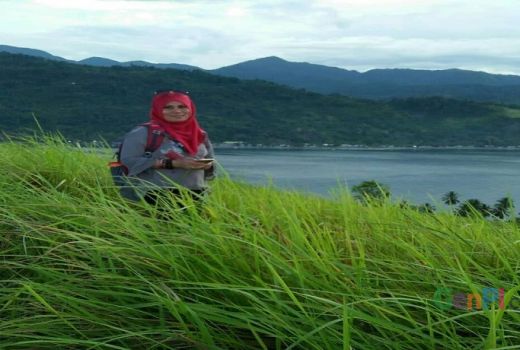 Ilalang Bergoyang Daya Pikat Pariwisata di Pulau Ini - GenPI.co