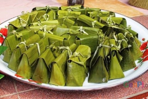 Barongko, Kuliner Warisan Budaya Suku Bugis - GenPI.co