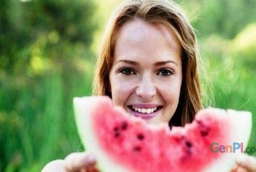 Wow Semangka Ternyata Kaya Manfaat untuk Kecantikan Kulit Loh! - GenPI.co