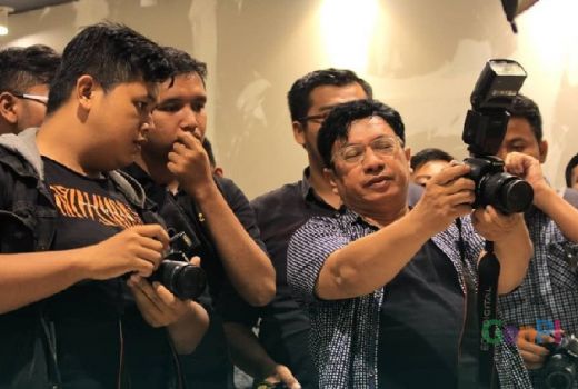 Berbagi Ilmu Fotografi Bersama Fotografer Senior Jawa Pos - GenPI.co