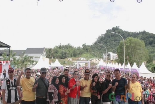 Wow, 5.260 WNA Masuk Indonesia via PLBN Entikong saat Festival Crossborder - GenPI.co