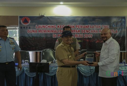 BPPT Gelar Operasi Hujan Buatan Kebakaran Hutan di Riau - GenPI.co