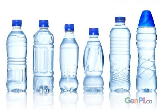 Bahayanya Menggunakan Kembali Botol dari Air Minum Kemasan - GenPI.co