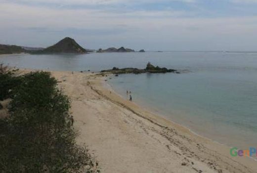 Sampah Menumpuk, 26 Kapal Pesiar Batal Bersandar di Lombok - GenPI.co