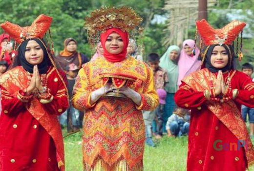Kesempatan Saksikan Tari Piring di Culture Festival 2019 - GenPI.co