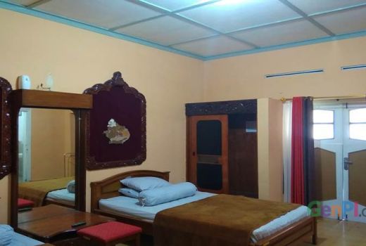 Hotel Pringgosari, Penasaran Lihat Kamar Soekarno - GenPI.co